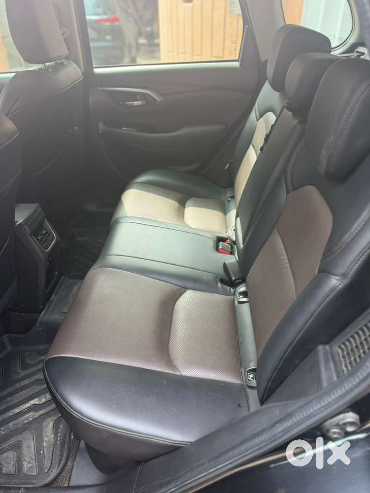 Toyota Urban Cruiser Hybrid 2022
