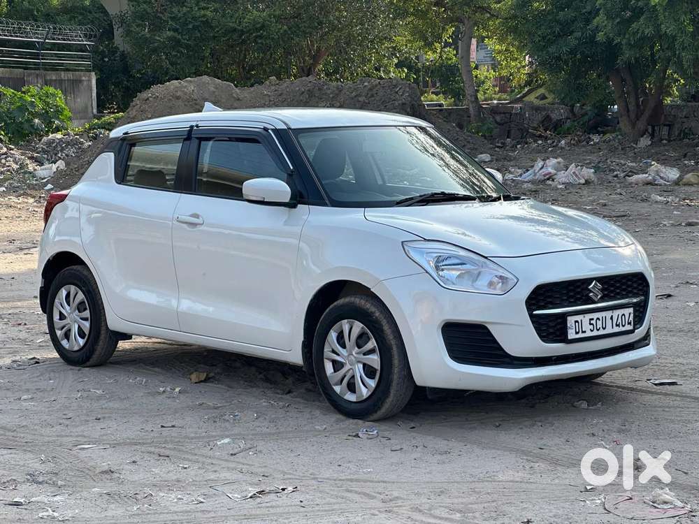 Maruti Suzuki Swift Vxi + Manual, 2022, Petrol