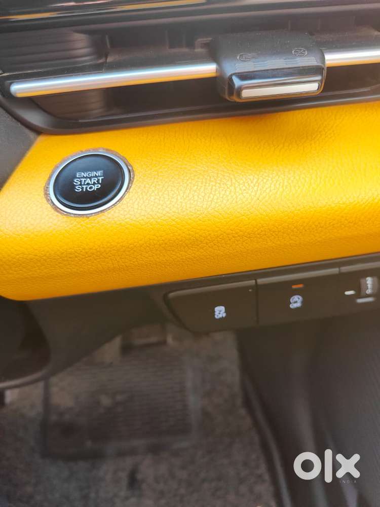 Hyundai Verna 1.5 Sx Petrol Mt, 2024, Petrol