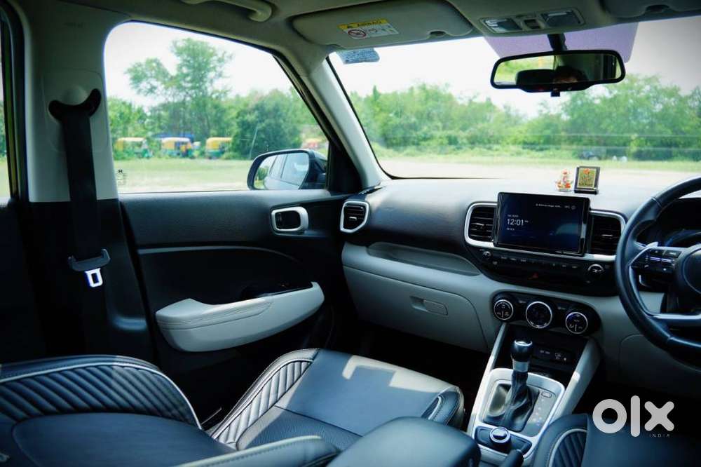 Hyundai Venue 1.0 Sx (o) Turbo Dct, 2023, Petrol