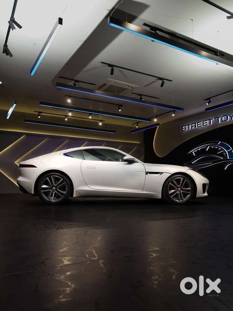 Jaguar F Type Coupe R-dynamic 2.0, 2020, Petrol