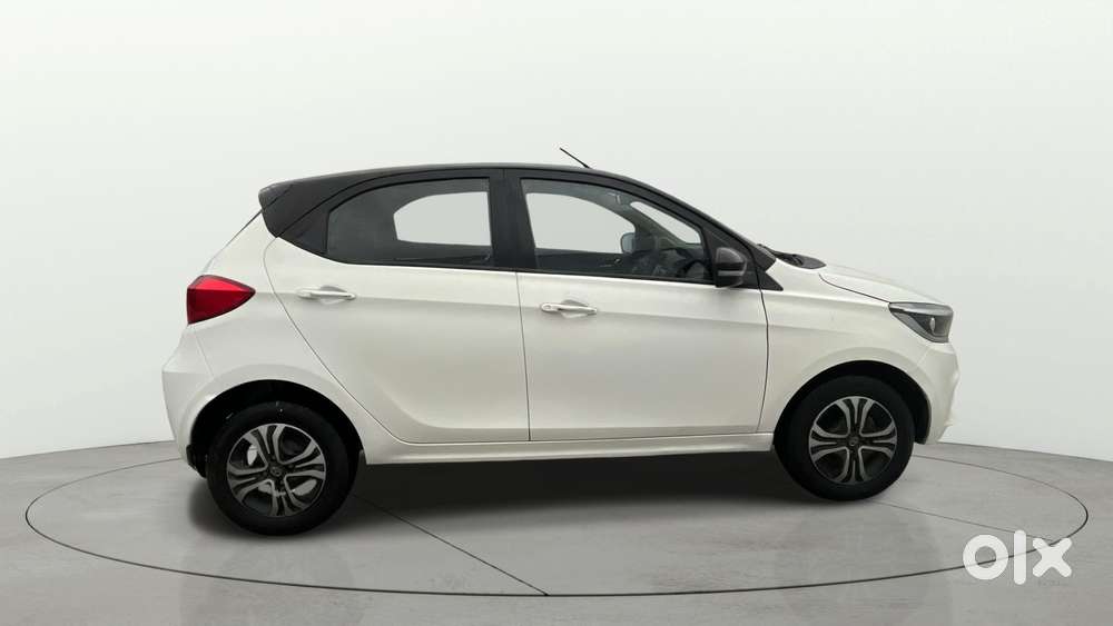 Tata Tiago 1.2 Revotron Xz Plus, 2022, Cng & Hybrids