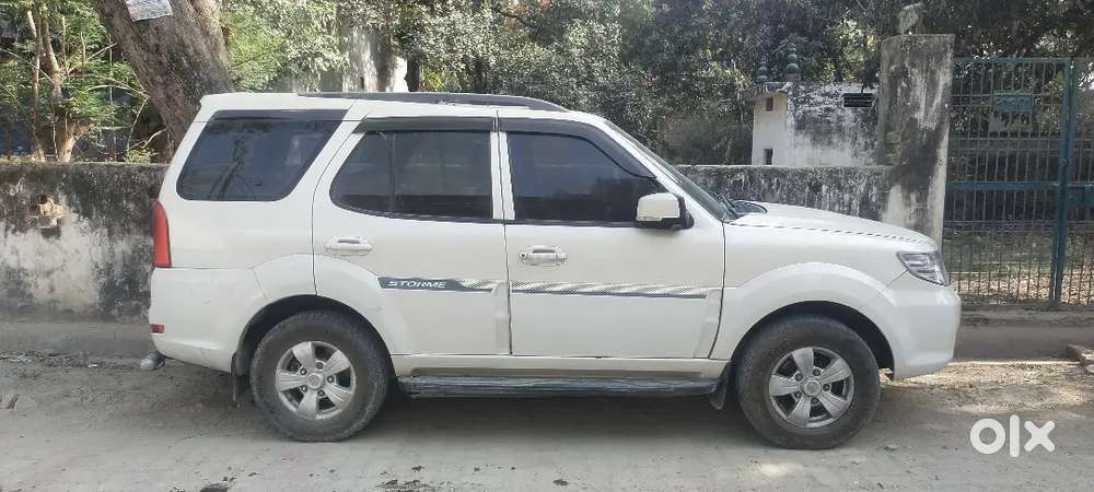 Tata Safari Storme 2014 Diesel Well Maintained
