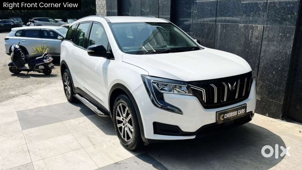 Mahindra Xuv700 Mx Petrol Mt 5 Str (e), 2023, Petrol