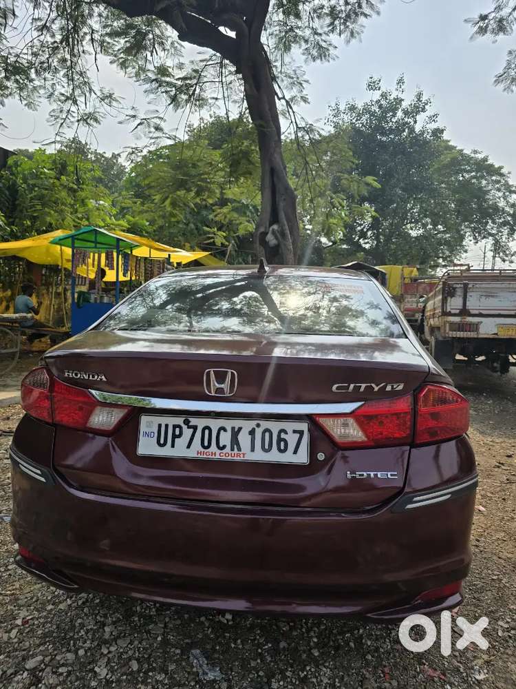 Honda City 1.5 V 2015