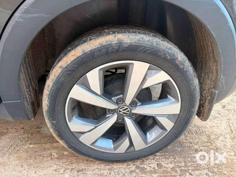 Volkswagen Taigun 1.0 Tsi Topline At, 2023, Petrol