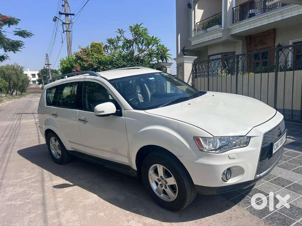Mitsubishi Outlander 2011 Petrol Well Maintained