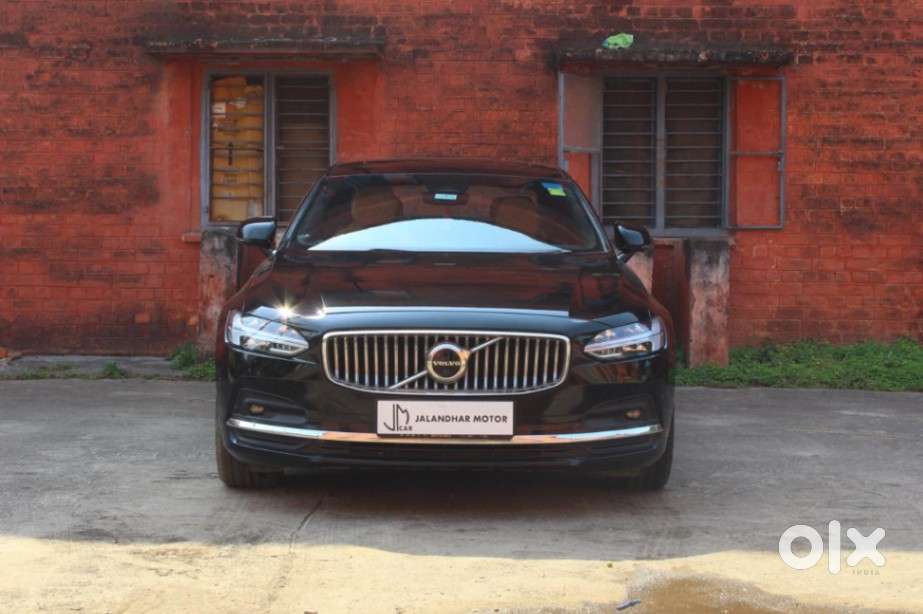 Volvo S90 B5 Ultimate, 2023, Cng & Hybrids