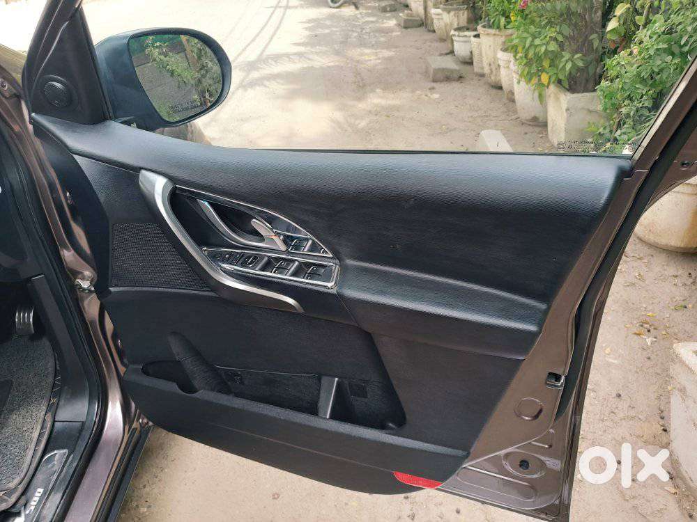 Mahindra Xuv500 2.2 W10, 2017, Diesel