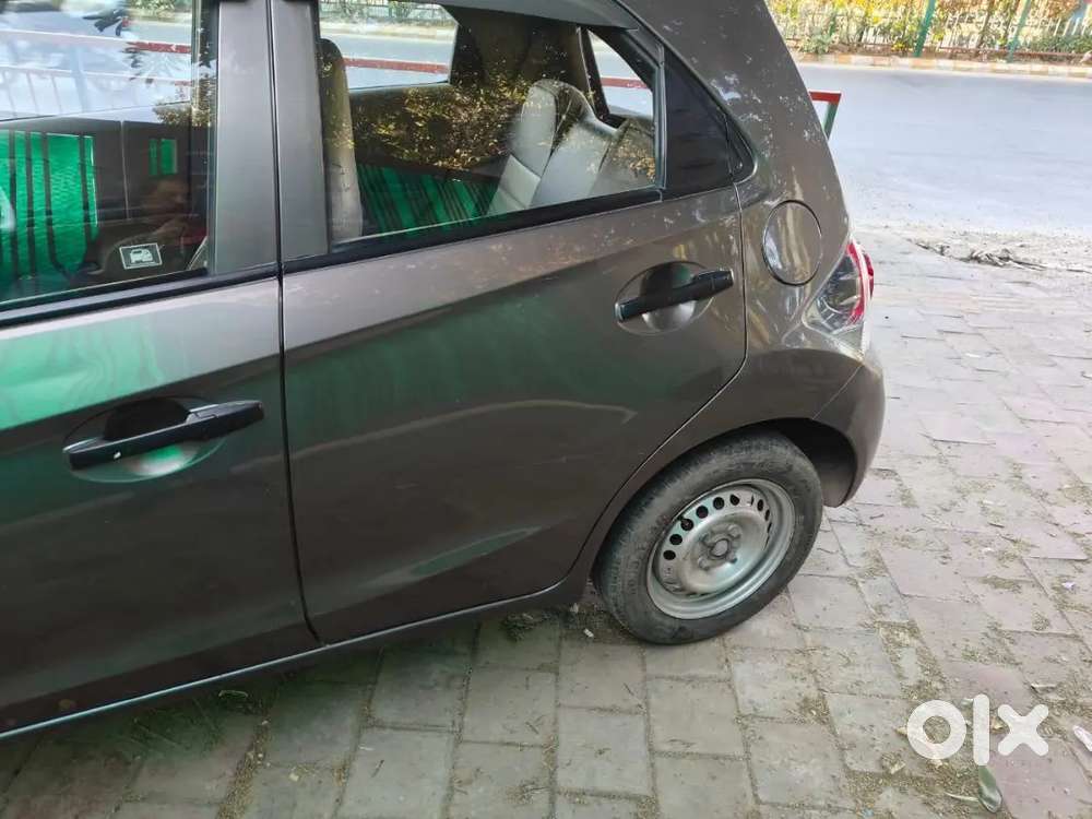 Honda Brio Petrol Mt 2nd Owner