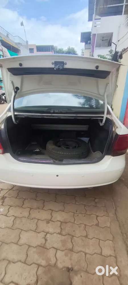 Volkswagen Vento Highline 2011