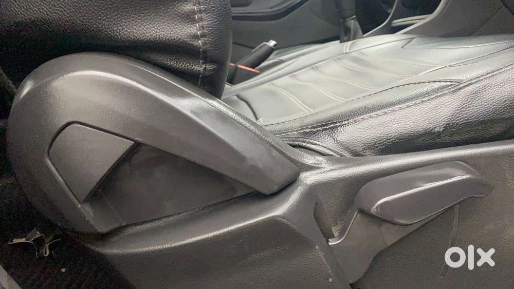 Ford Figo 2012-2015 Petrol Titanium, 2020, Petrol