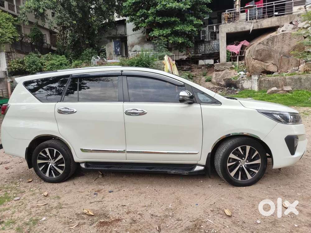 Toyota Innova Crysta [2020-ongoing] 2.4 Zx At 7 Str, 2022, Diesel