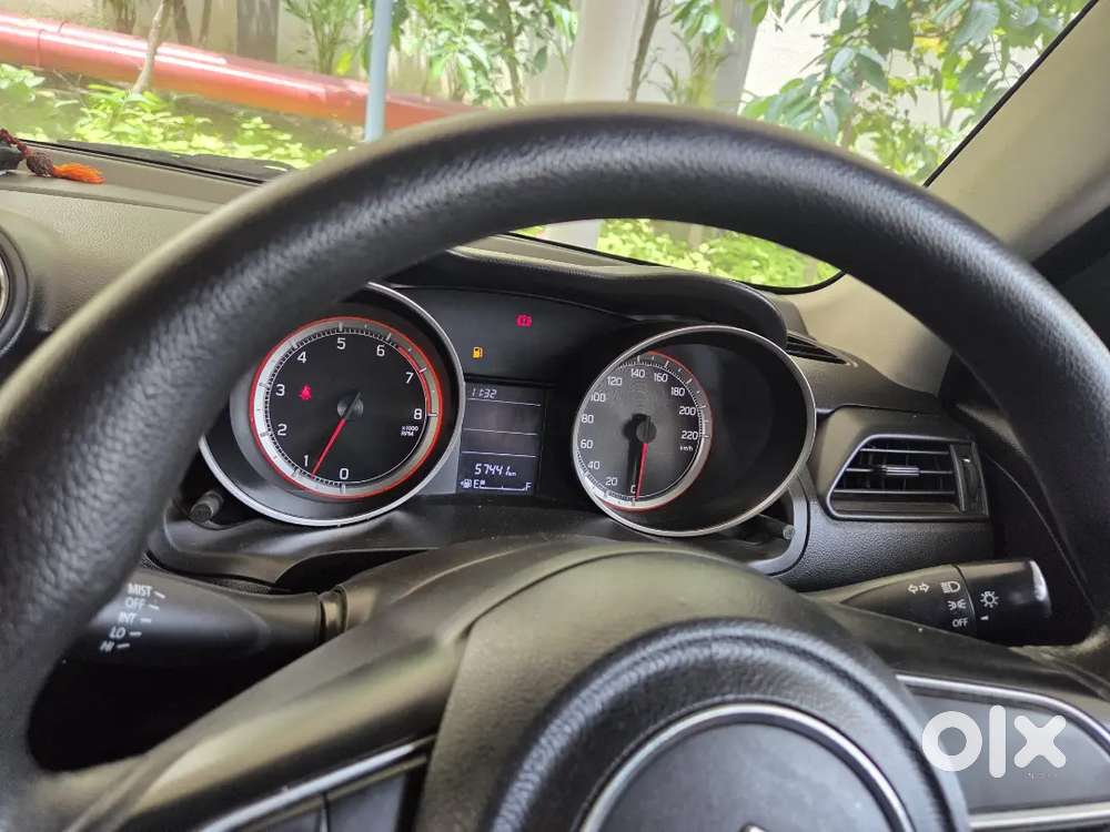 Maruti Suzuki Swift 1.2 Vxi 2023