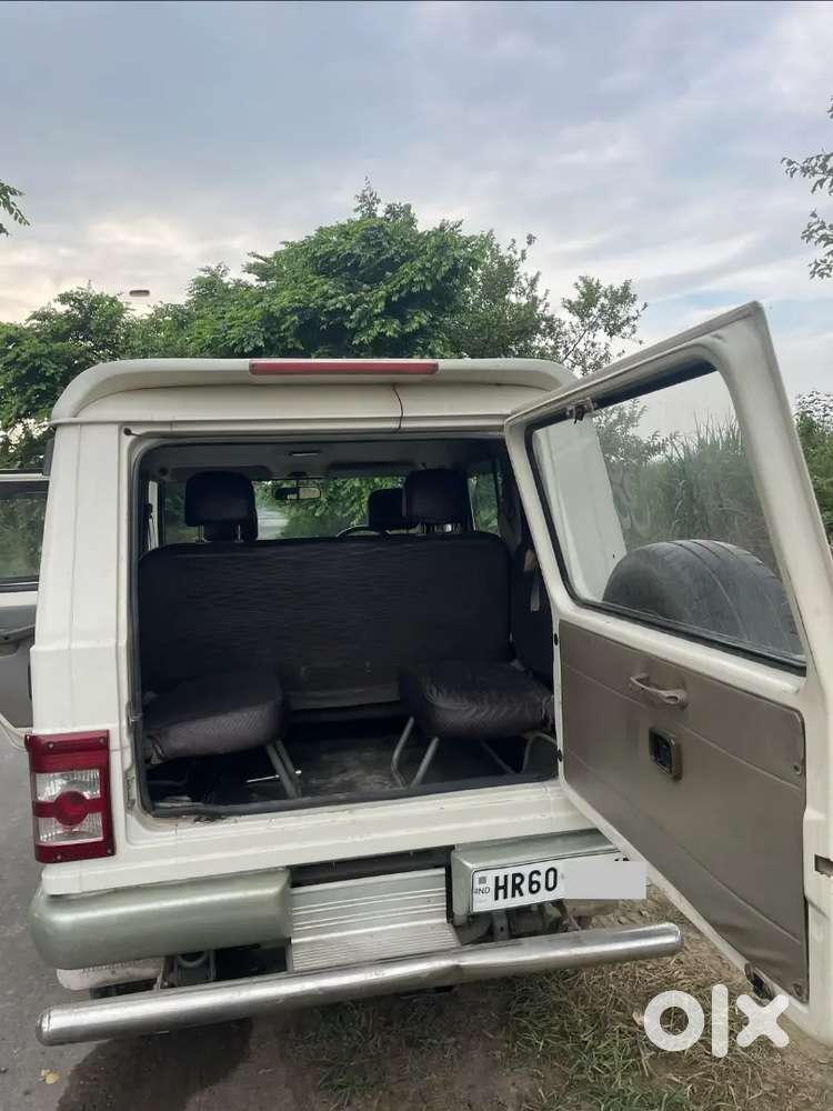 Clean Condition No Dent Bolero White Colour 2011