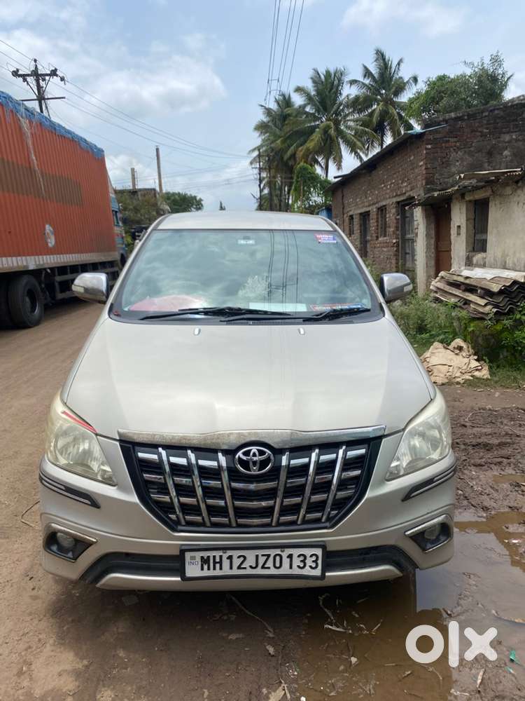 Toyota Innova 2013 Diesel Well Maintained