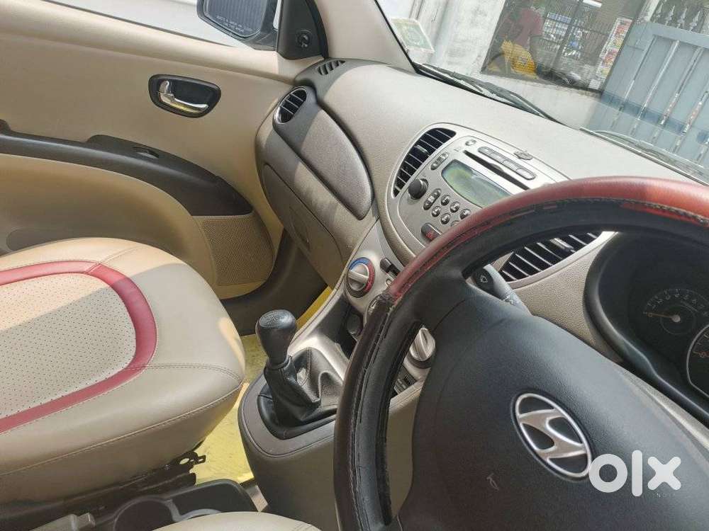 Hyundai I10 Sportz, 2014, Petrol