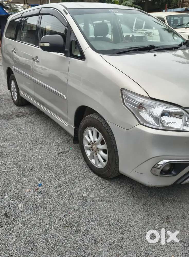 Toyota Innova 2.5 Vx 2012