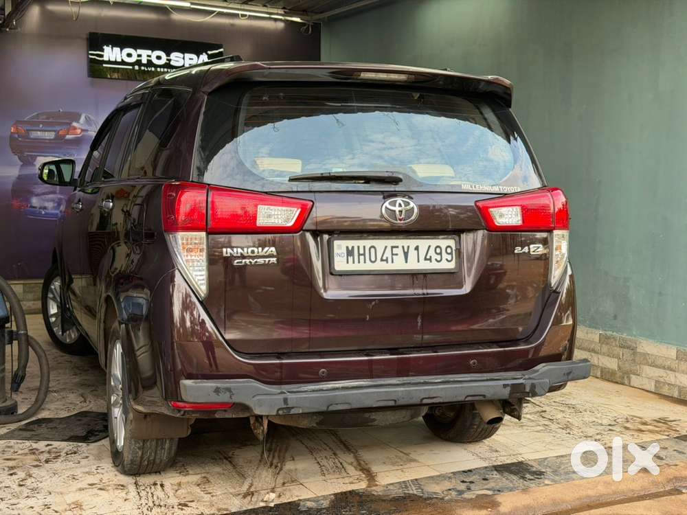 Toyota Innova Crysta 2016