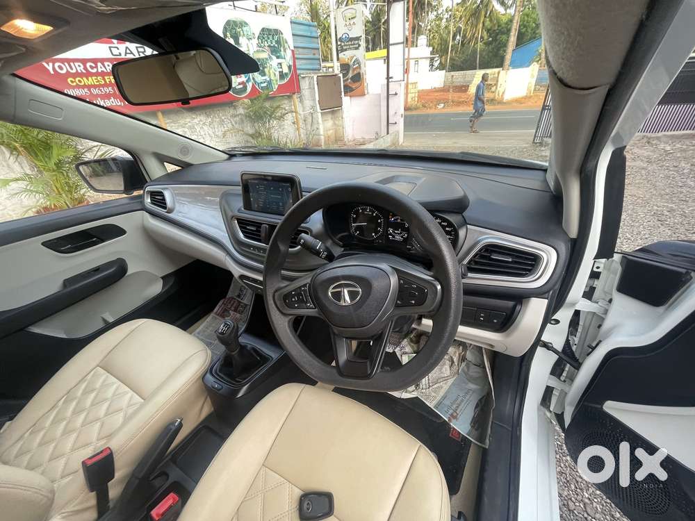 Tata Altroz 1.2 Xt, 2023, Petrol