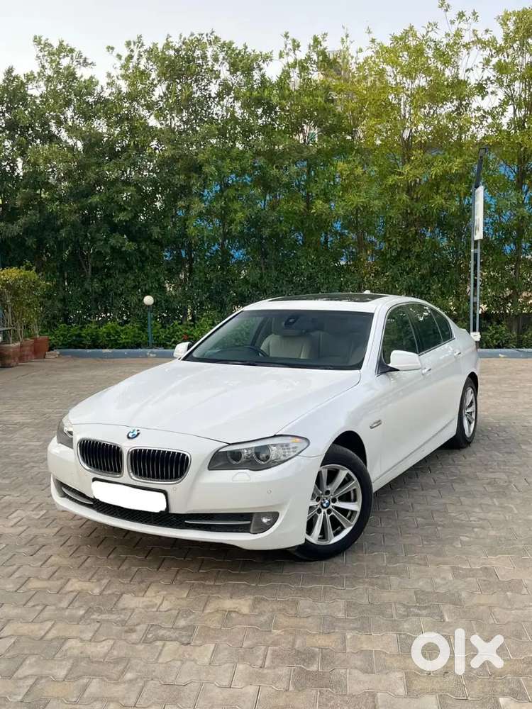 2013 Bmw 520d Luxury Line  2nd Owner  Company Service Record  Excel