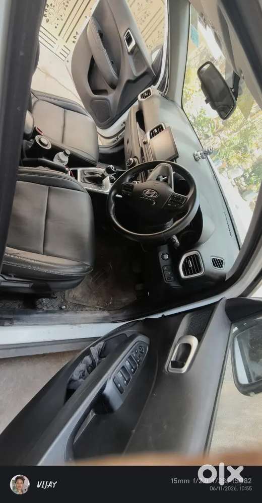 Ladies Use Very Well Maintained Hyundai Venue Sx+ Turbo Dct Automatic