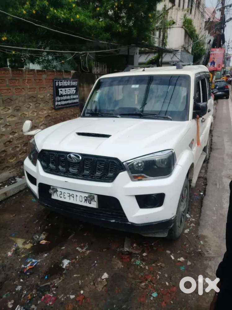 Mahindra Scorpio 2015