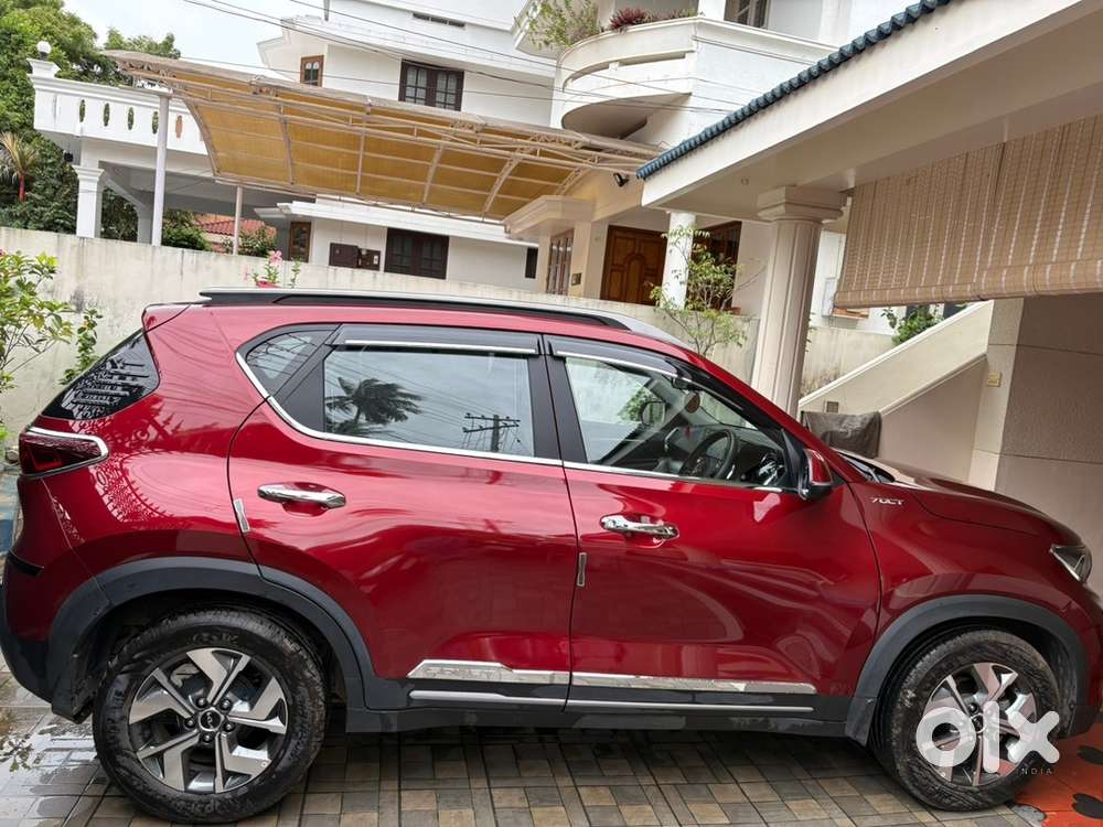 Kia Sonet Petrol Automatic 2023 Well Maintained