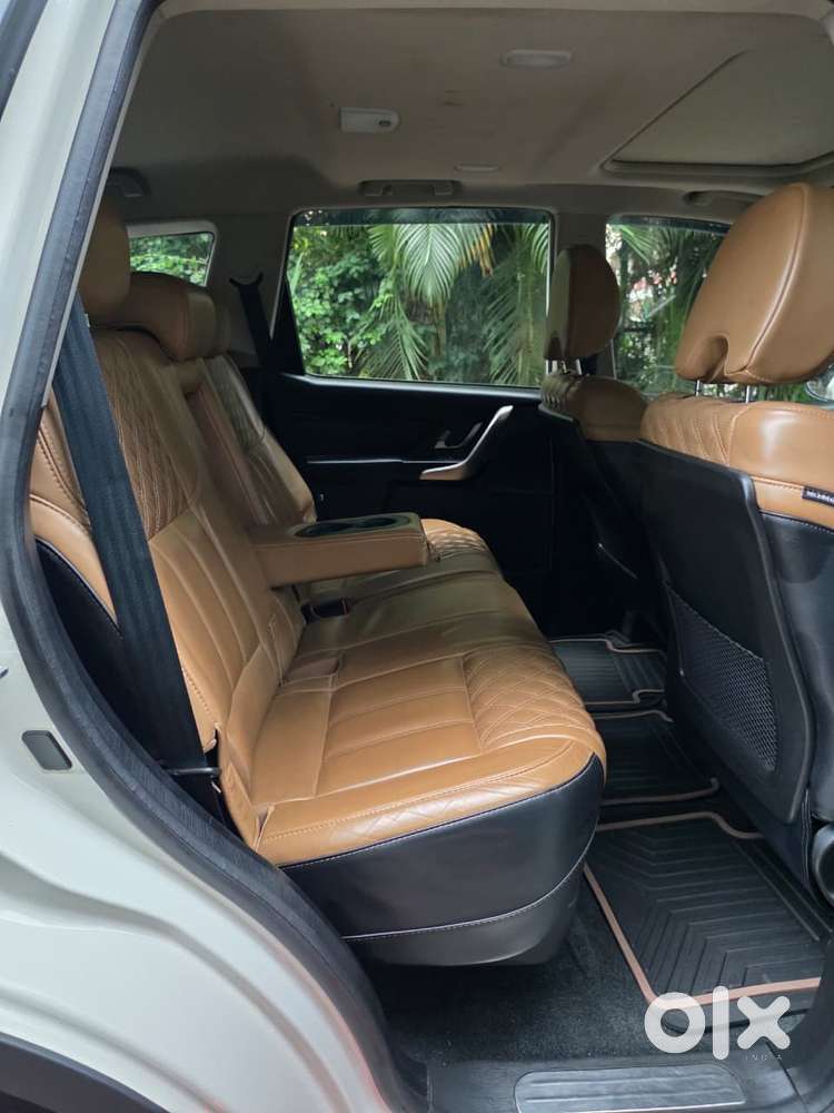 Mahindra Xuv500 W11 Option At, 2021, Diesel