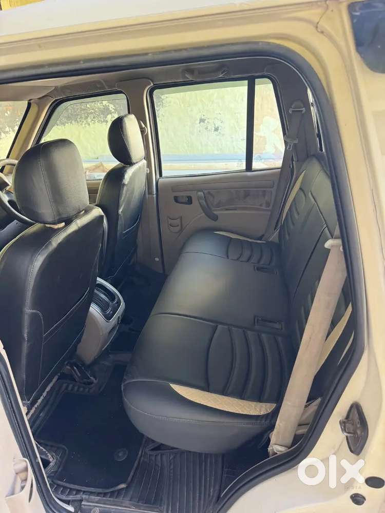 Mahindra Scorpio Classic 2011