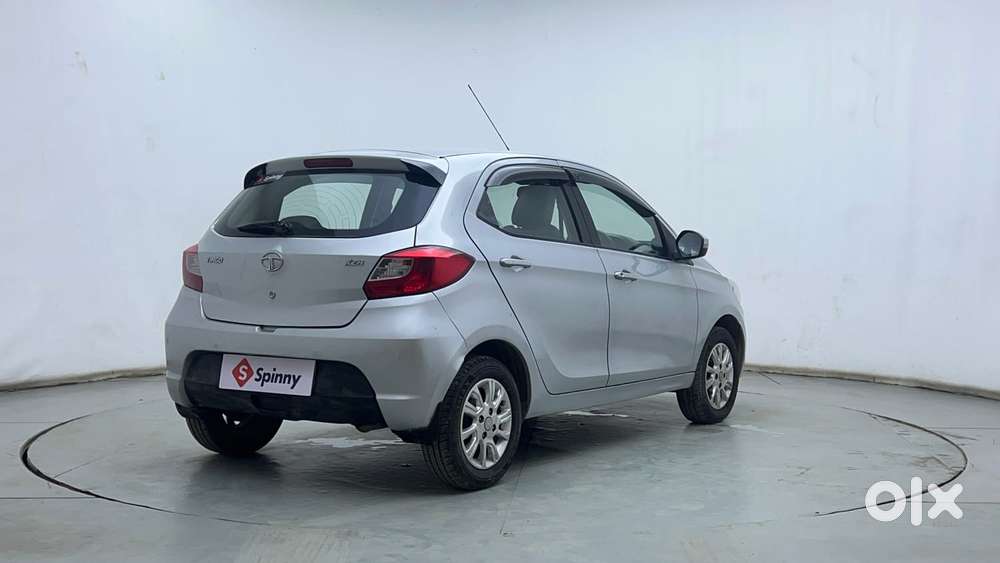 Tata Tiago Xza, 2017, Petrol