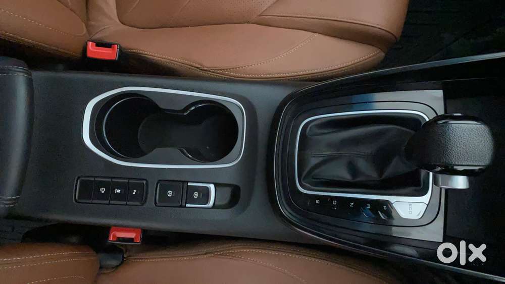Mg Hector Plus Sharp Pro 1.5 Turbo Petrol Cvt 6 Str, 2022, Petrol