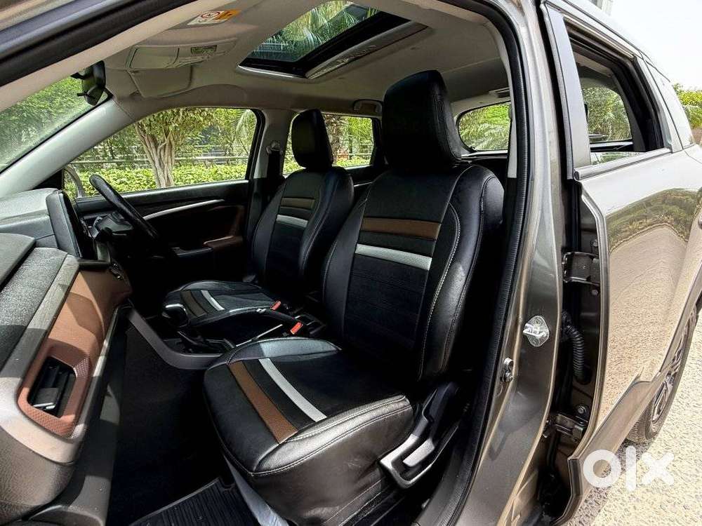 Maruti Suzuki Brezza 1.5 Zxi At Smart Hybrid, 2023, Petrol