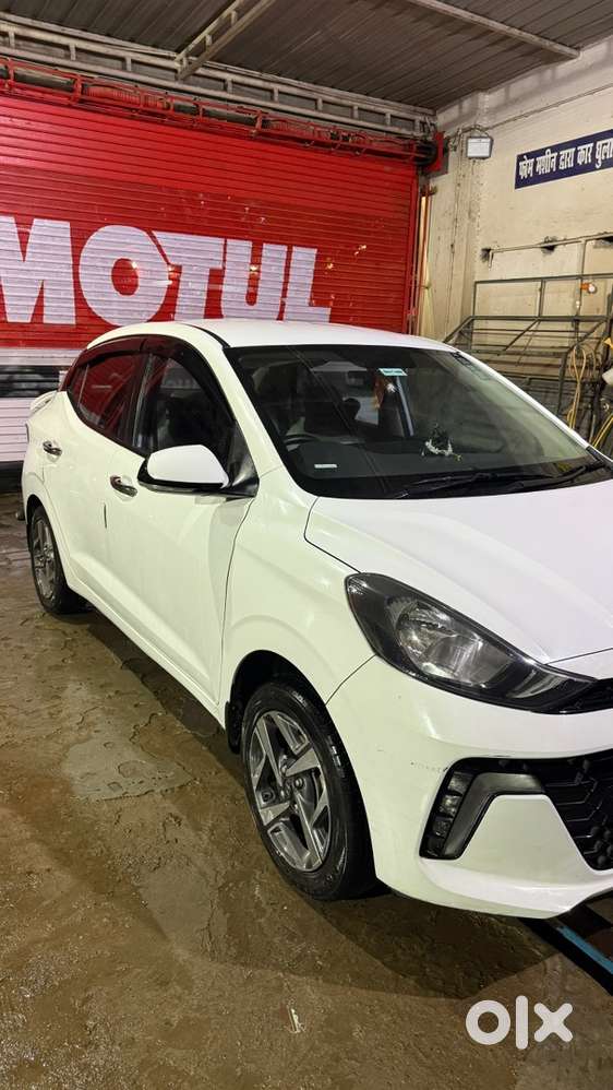 Hyundai Aura Top Model With Fully Loaded Accessories