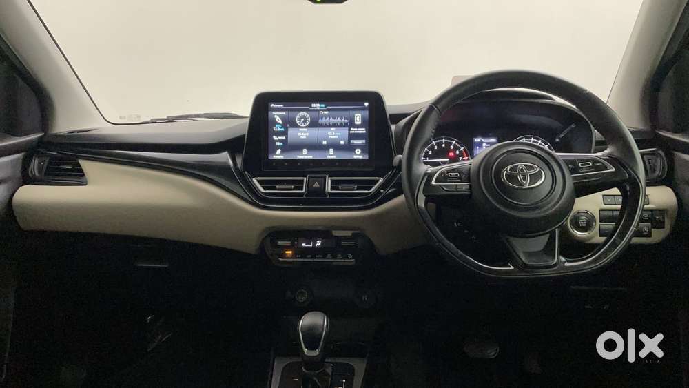 Toyota Glanza 1.2 V Amt, 2024, Petrol