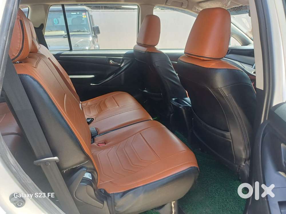 Toyota Innova Crysta 2.4 G Mt 8s, 2024, Diesel