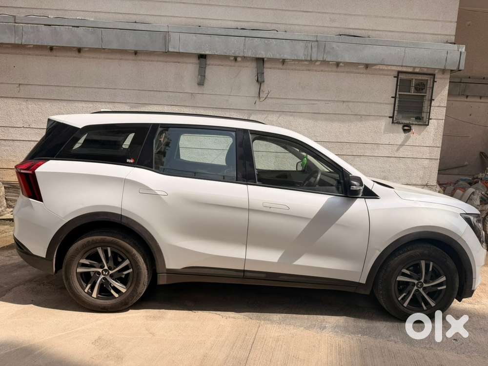 Mahindra Xuv700 Petrol 2022 Model