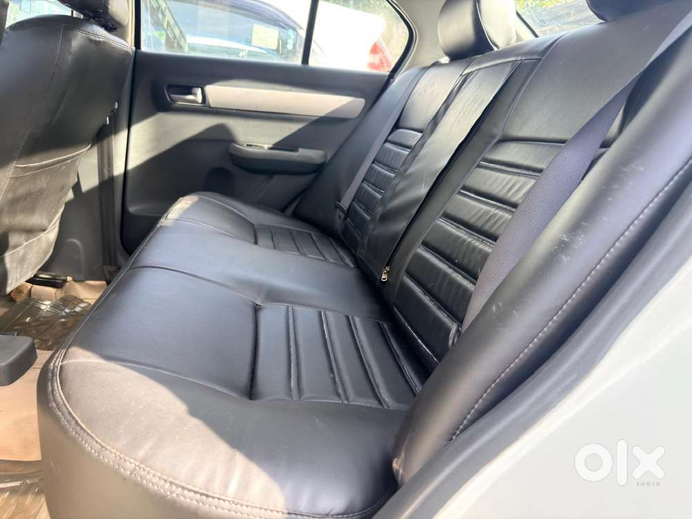 Maruti Suzuki Swift Dzire Vxi Optional, 2009, Petrol