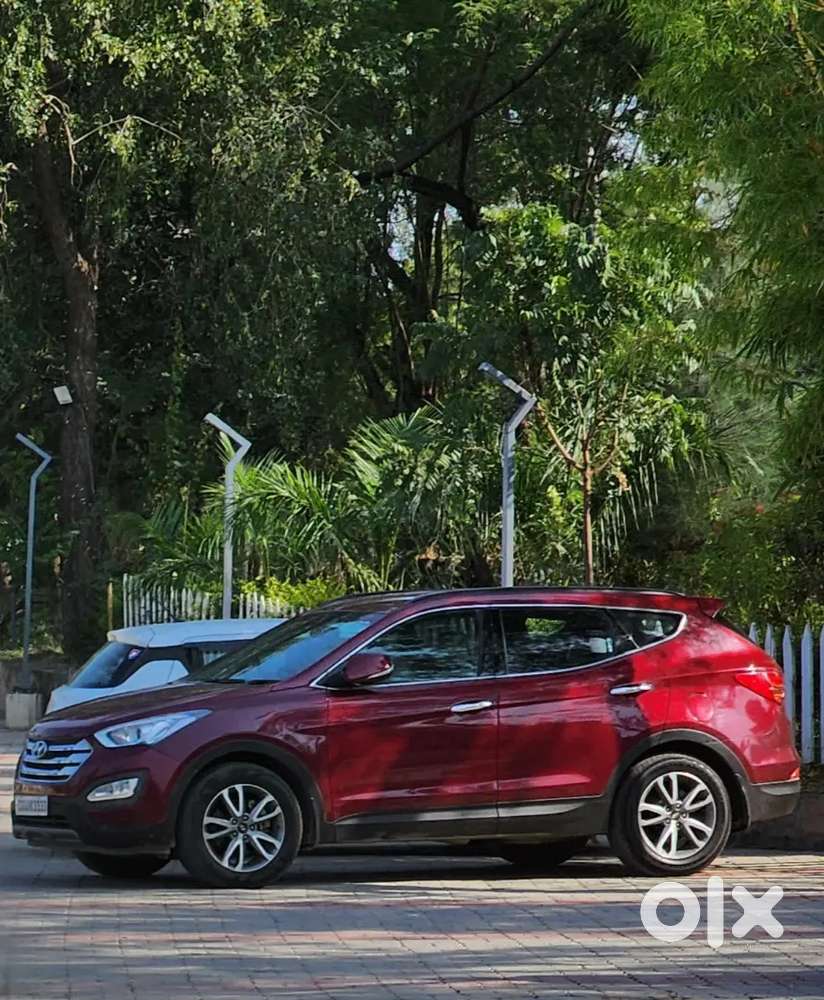 Hyundai Santa Fe 2014 Diesel Well Maintained Auto Showroom Condition