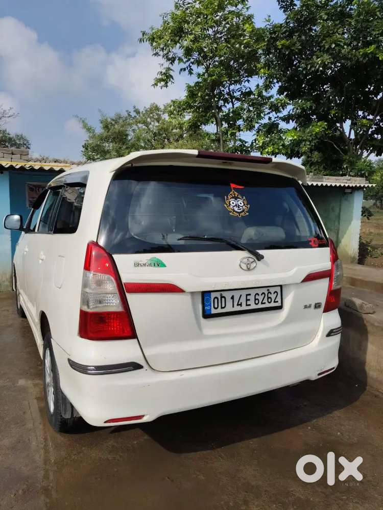 Toyota Innova 2015 Diesel 125000 Km Driven