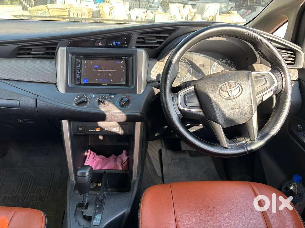 Toyota Innova Crysta 2016 Diesel Well Maintained