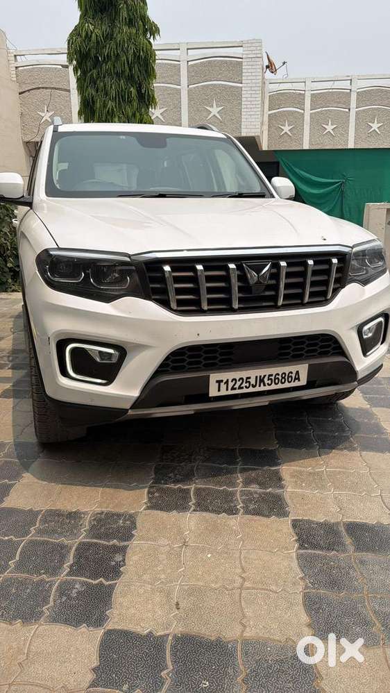 Mahindra Diesel Automatic 2025
