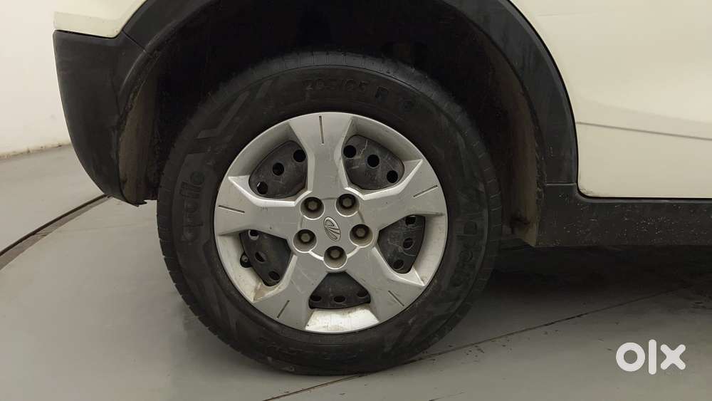 Mahindra Xuv300 1.2 W6 Amt Petrol, 2022, Petrol