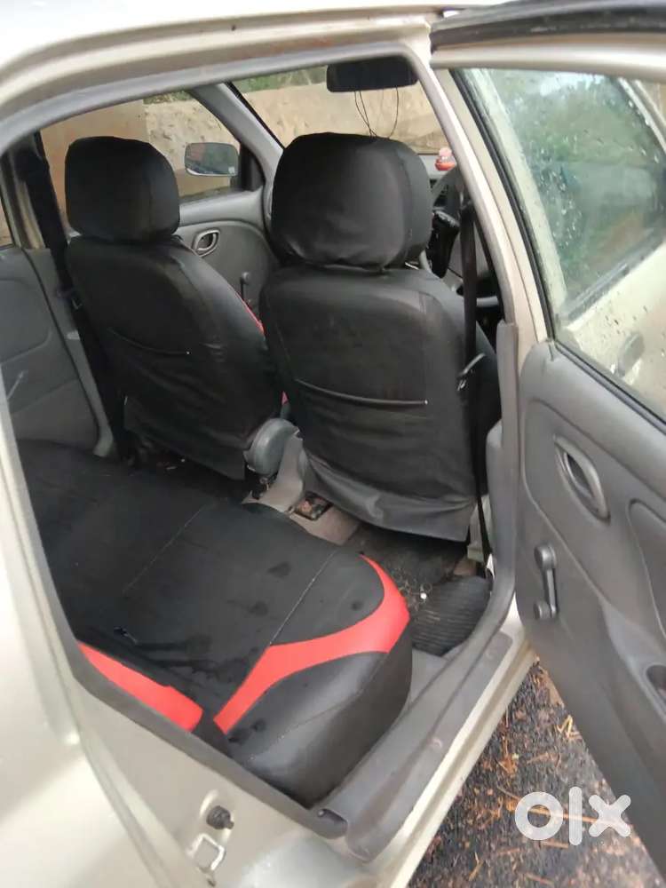No Life Need Mony.body Rest.. Ac Car Engin Good New Battrey.. టైర్స్ 9