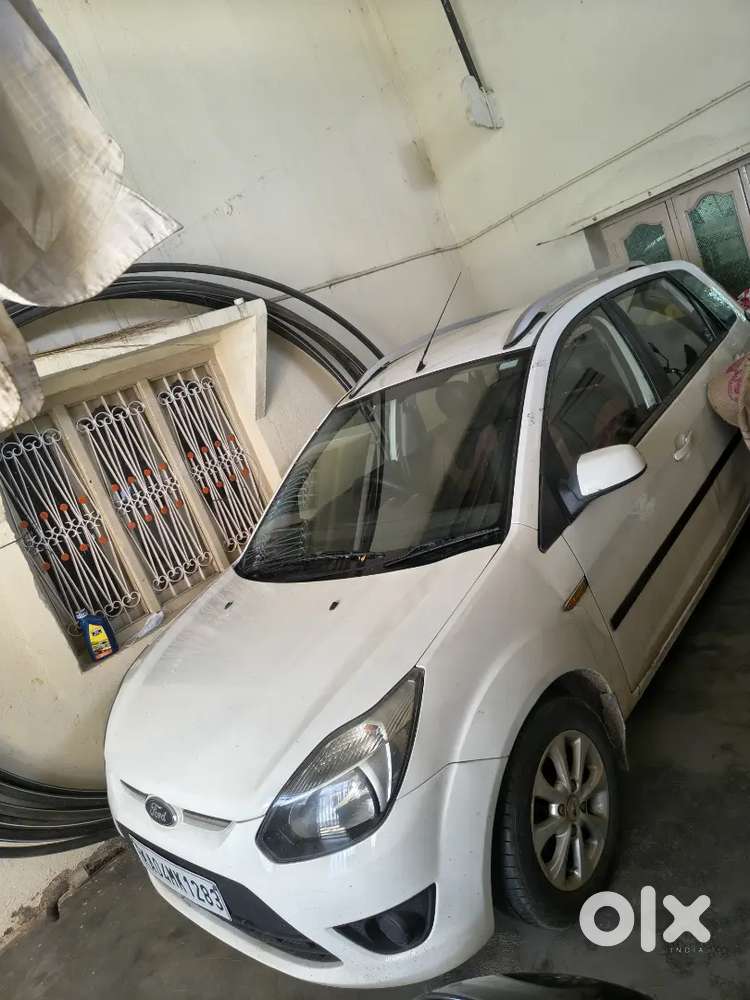 Ford Figo 2011 95000 Km Driven