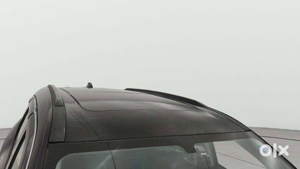 Mahindra Xuv700 2.0 Ax 7 Petrol At Str, 2024, Petrol