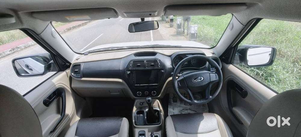 Mahindra Tuv 300 T4, 2018, Diesel