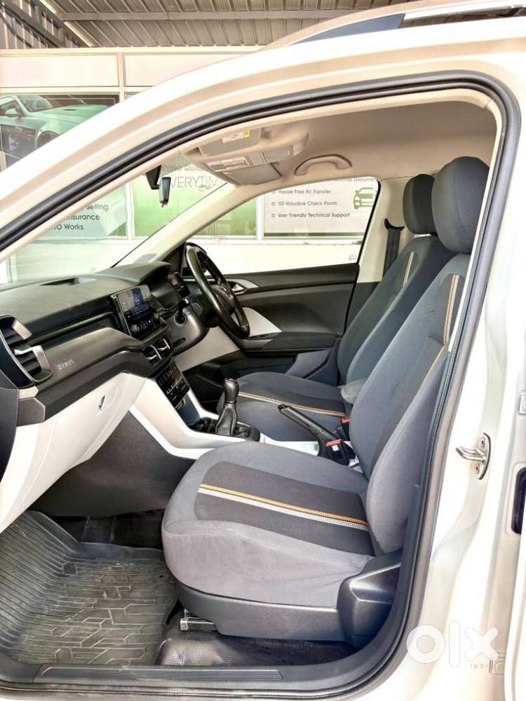 Skoda Kushaq 1.0 Tsi Ambition, 2022, Petrol