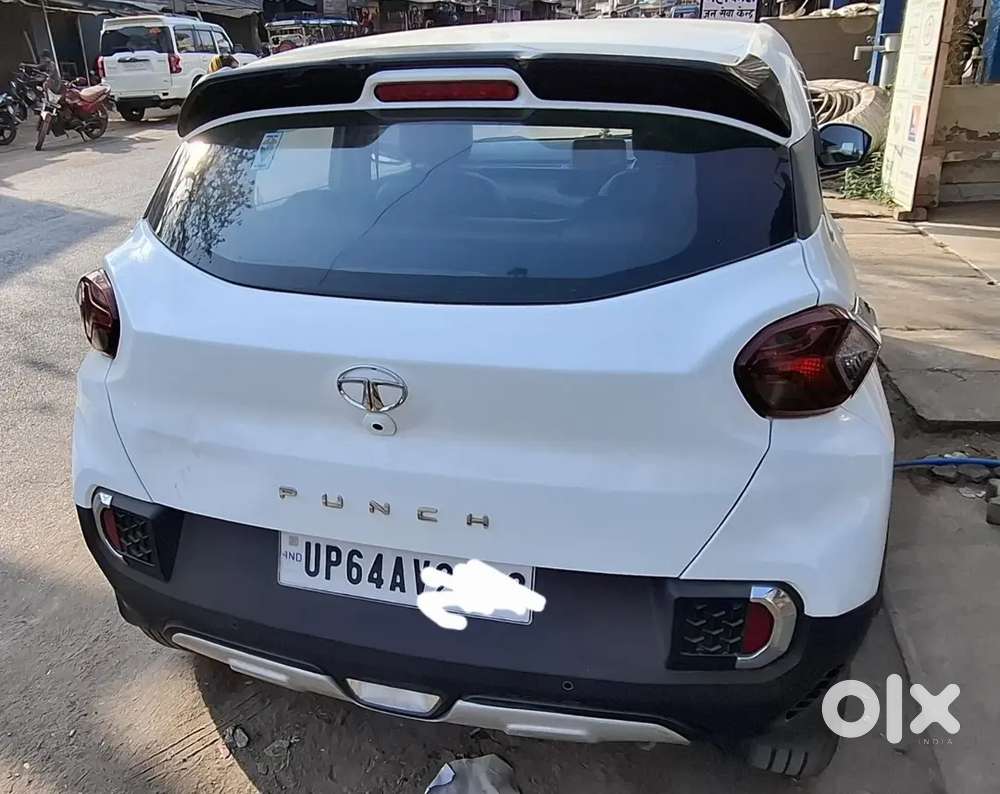 Tata Punch Adventure , 19,000 Km  चली ₹40,000+ की एक्सेसरीज के साथ!