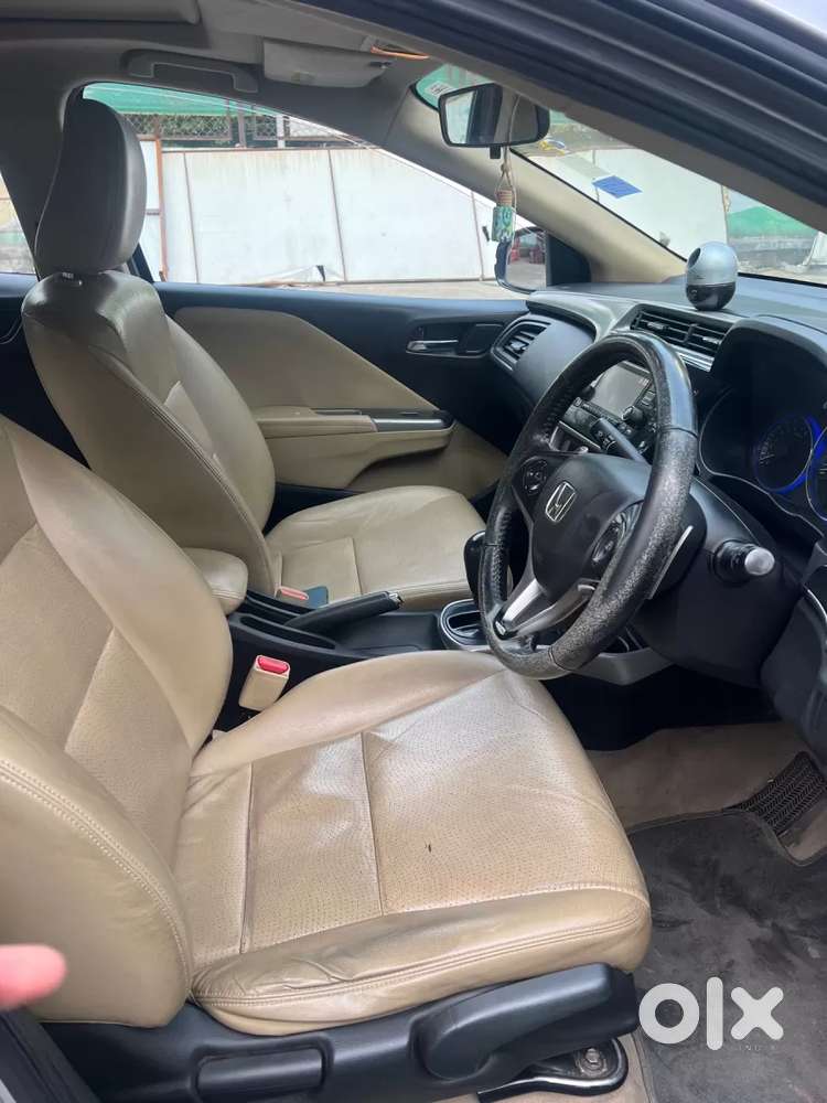 Honda City 1.5 V 4th Gen I-vtec Mt, 2016, Petrol